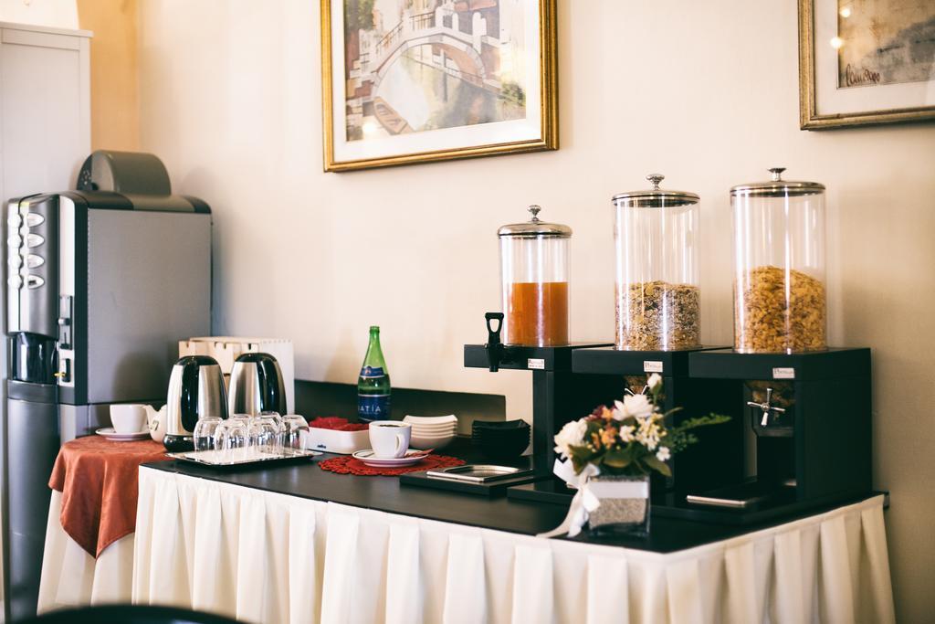 Hotel Risorgimento 아제롤라 외부 사진